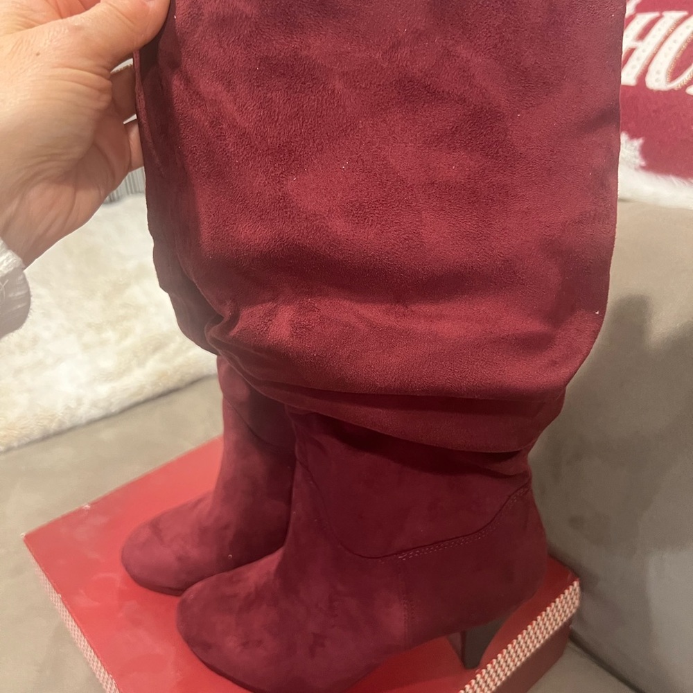NWT Dressbarn Burgundy Heeled Boots - Picture 4 of 15